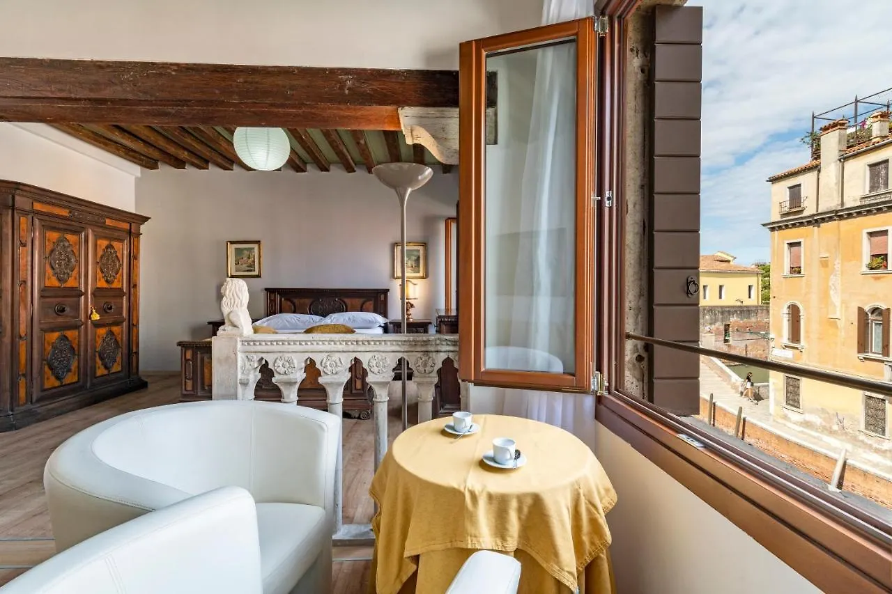 Ca' Dei Carmini Apartment Venice