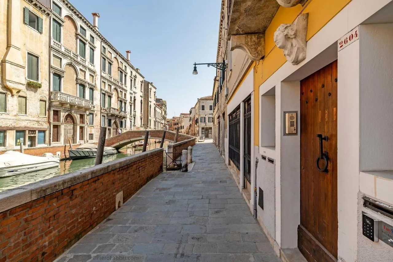 Ca' Dei Carmini Apartment Venice
