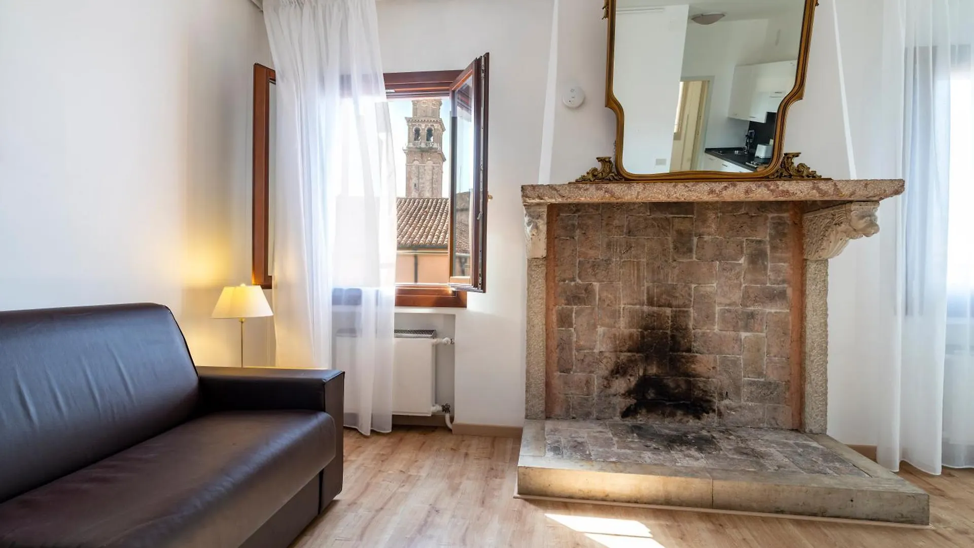 Ca' Dei Carmini Apartment Venice
