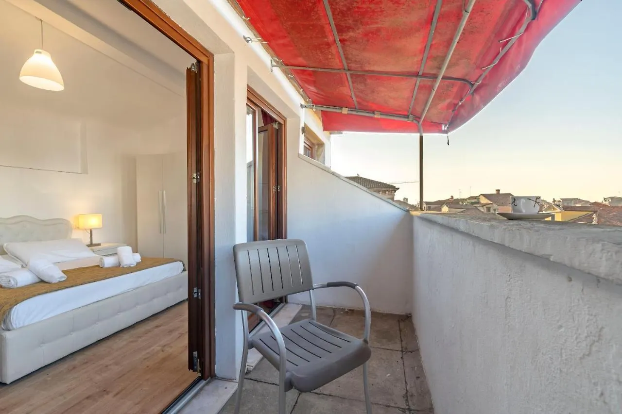 Ca' Dei Carmini Apartment Venice